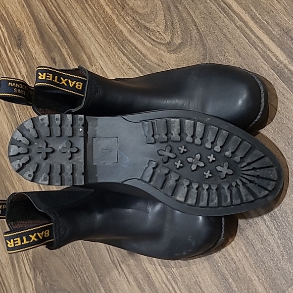 Boots - Picture 3 of 5